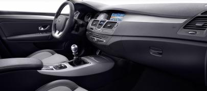 Renault Laguna GT (2008) - picture 36 of 40