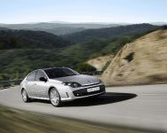 Renault Laguna GT (2008) - picture 3 of 40