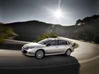 Renault Laguna GT (2008) - picture 10 of 40