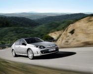 Renault Laguna GT (2008) - picture 6 of 40