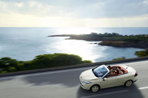 Renault Megane Coupe-Cabriolet Floride (2012) - picture 1 of 4