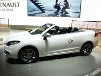 Renault Megane Coupe-Cabriolet Geneva (2010) - picture 2 of 2
