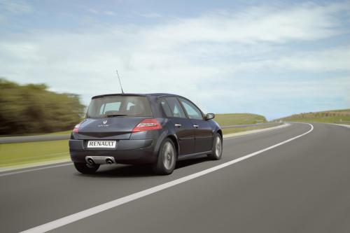 Renault Megane GT (2007) - picture 16 of 16