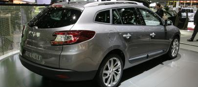 Renault Megane Sport Tourer Geneva (2009) - picture 4 of 4