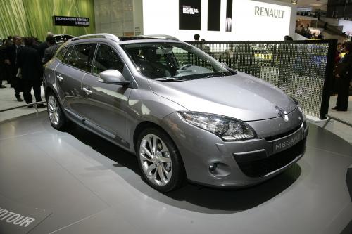 Renault Megane Sport Tourer Geneva (2009) - picture 1 of 4