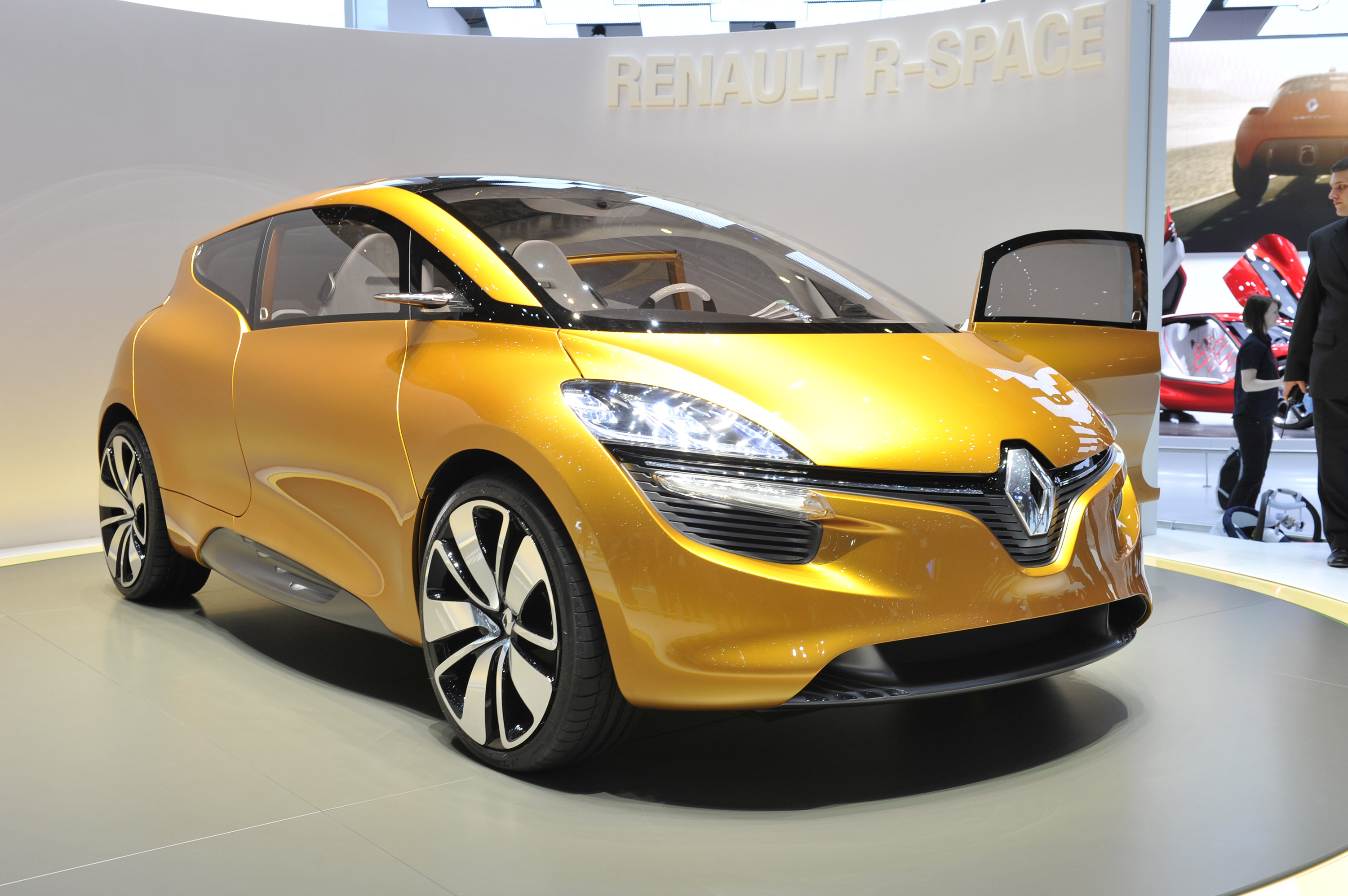 Renault R-Space Geneva