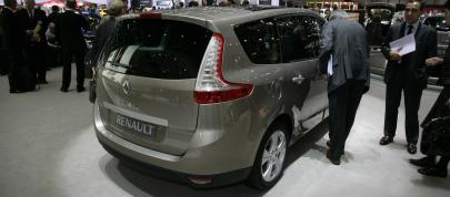 Renault Scenic Geneva (2009) - picture 4 of 15