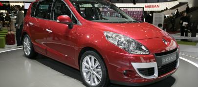 Renault Scenic Geneva (2009) - picture 12 of 15