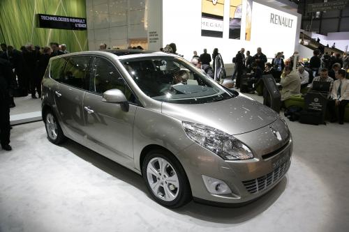 Renault Scenic Geneva (2009) - picture 1 of 15