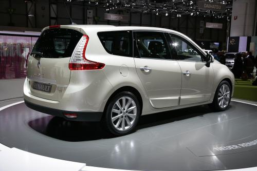 Renault Scenic Geneva (2009) - picture 9 of 15