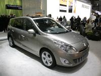 Renault Scenic Geneva (2009) - picture 1 of 15