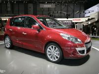 Renault Scenic Geneva (2009) - picture 13 of 15