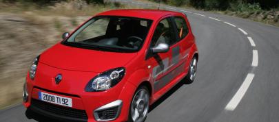 Renault Twingo RS (2009) - picture 20 of 39
