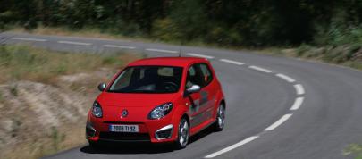 Renault Twingo RS (2009) - picture 23 of 39