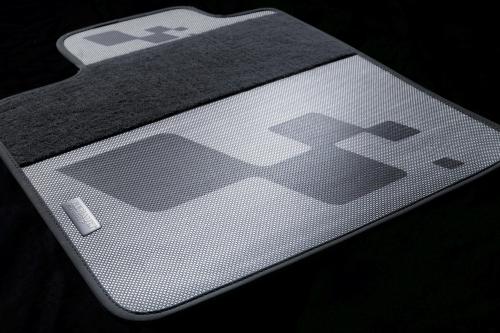 Renault Twingo RS (2009) - picture 16 of 39