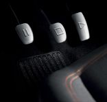 Renault Twingo RS (2009) - picture 14 of 39