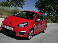 Renault Twingo RS (2009) - picture 26 of 39