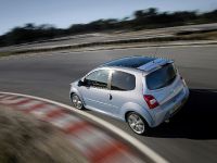 Renault Twingo RS (2009) - picture 29 of 39