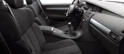 Renault Vel Satis (2005) - picture 12 of 14