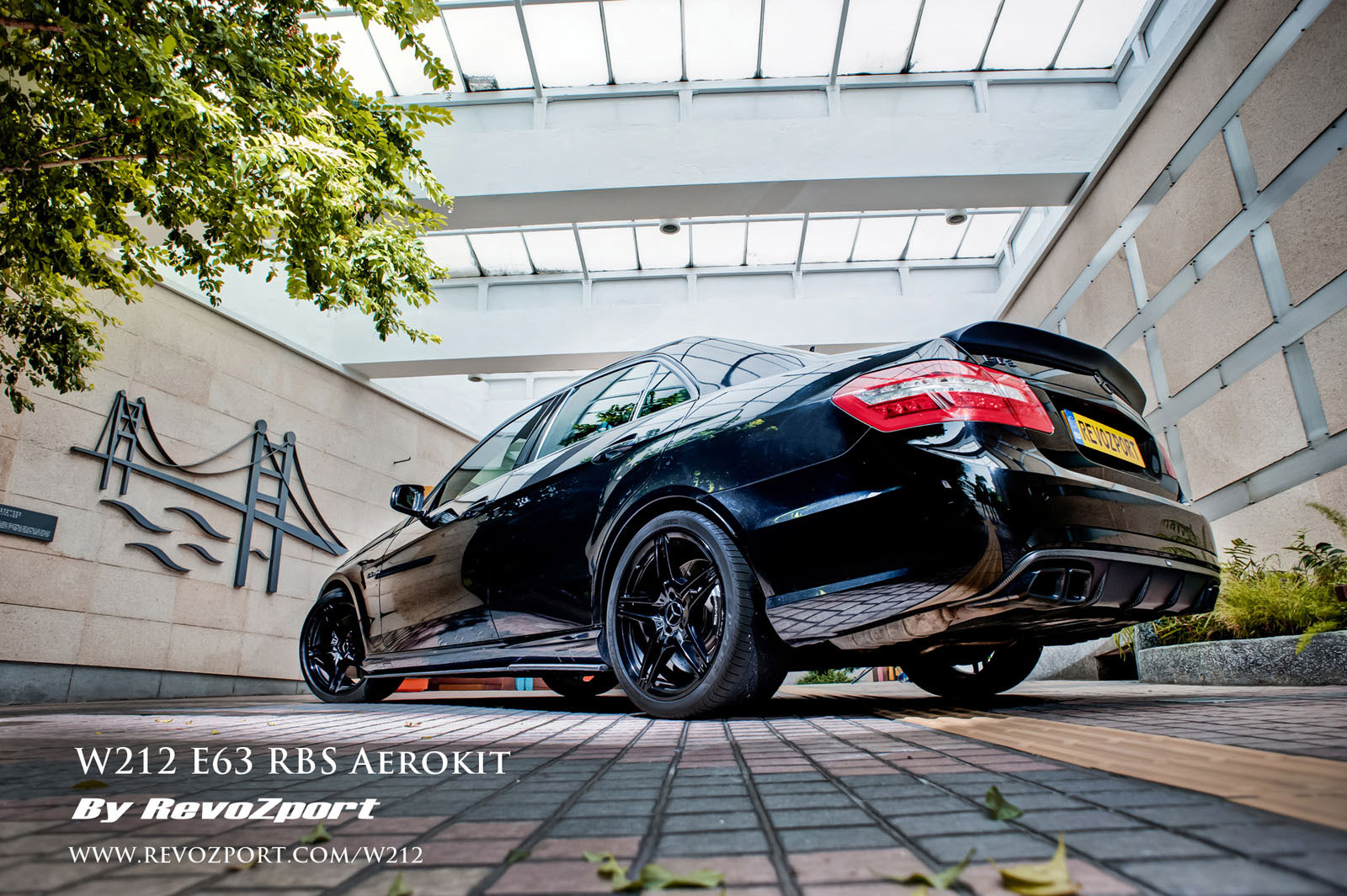 Revozport Mercedes-Benz E63 AMG