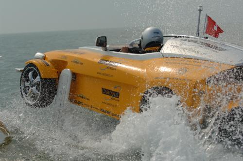 Rinspeed Splash (2004) - picture 8 of 42