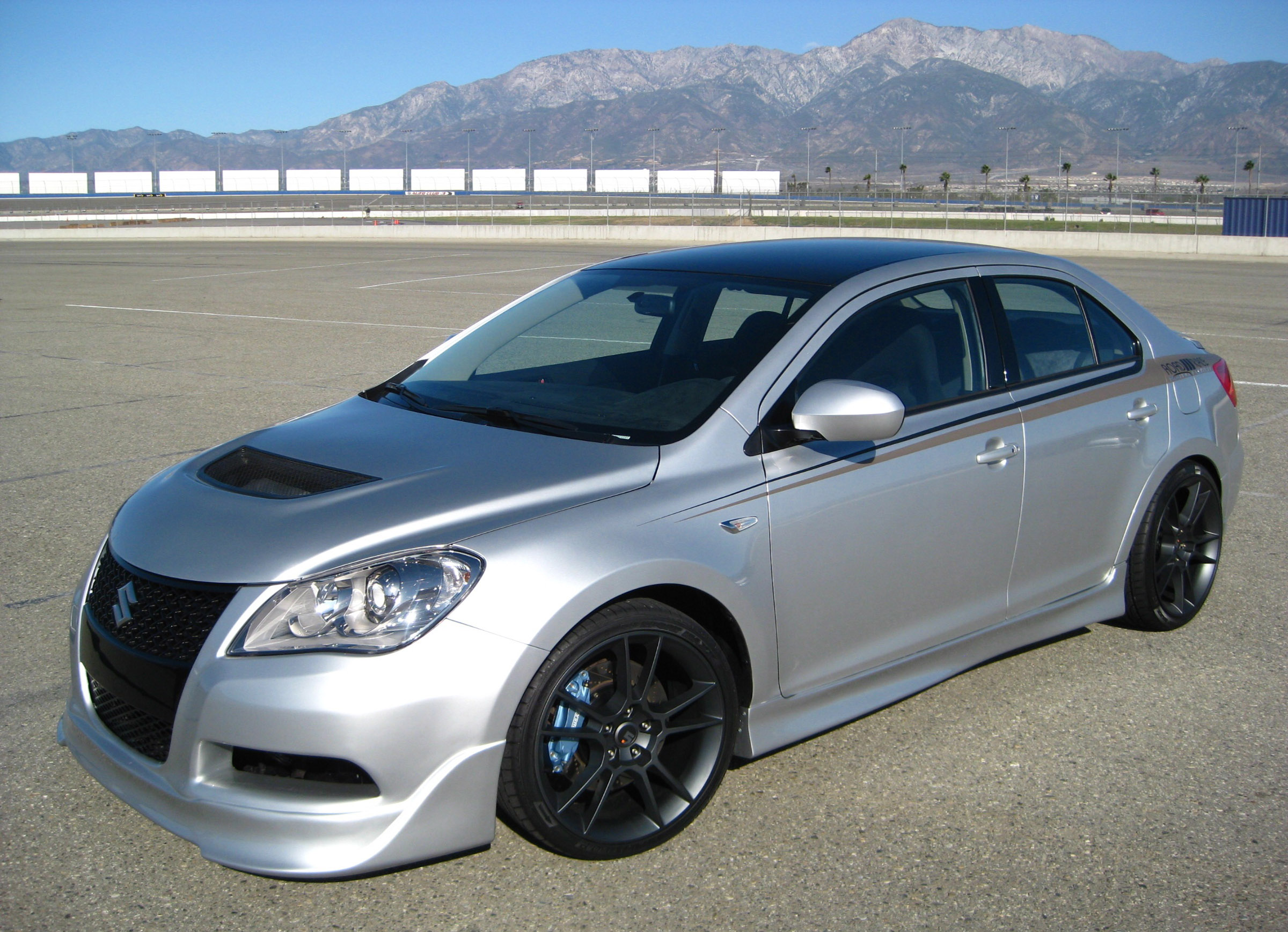 Road Race Motorsport Suzuki Kizashi