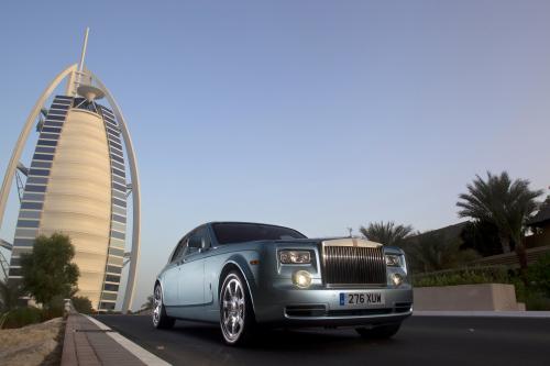 Rolls-Royce Phantom 102EX (2011) - picture 8 of 12