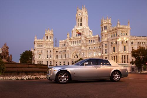 Rolls-Royce Phantom 102EX (2011) - picture 9 of 12