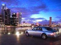 Rolls-Royce Phantom 102EX (2011) - picture 7 of 12