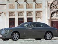 2008 Rolls-Royce Phantom Coupe (2009) - picture 2 of 4
