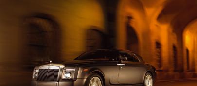 Rolls-Royce Phantom Coupe (2009) - picture 4 of 6