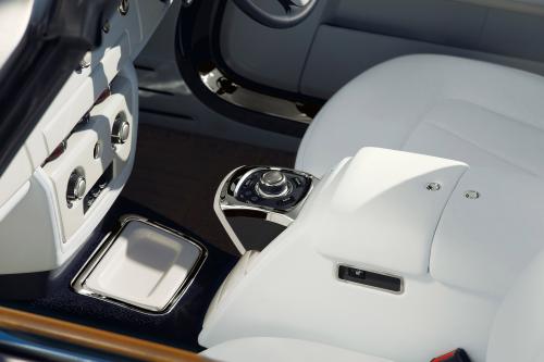 Rolls-Royce Phantom Drophead Coupe Series II (2012) - picture 9 of 16
