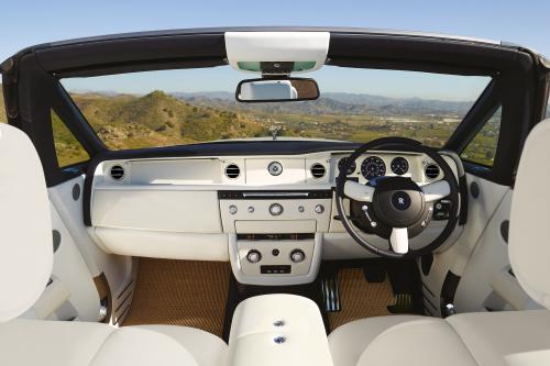Rolls-Royce Phantom Drophead Coupe Series II (2012) - picture 16 of 16