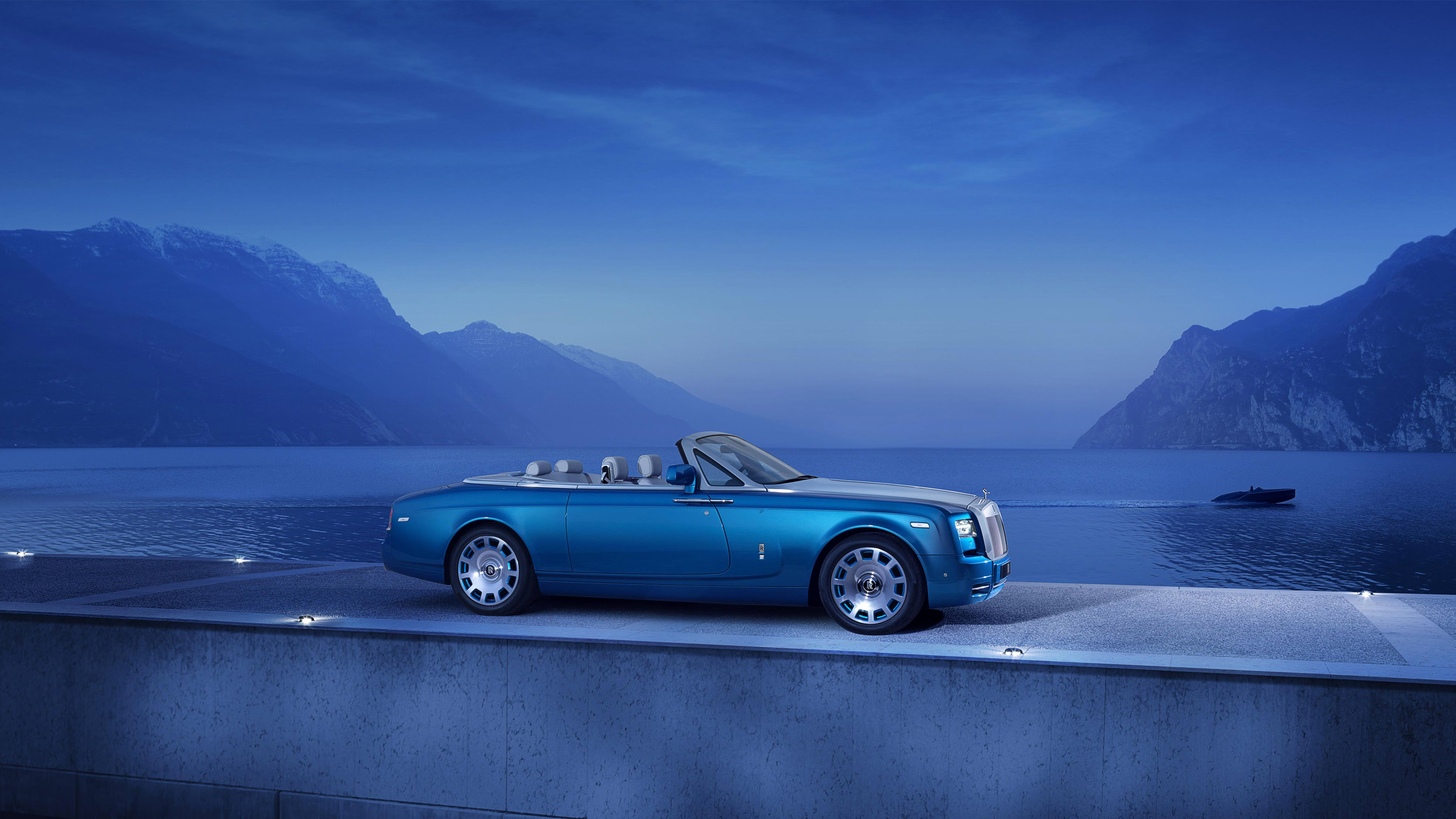 Rolls-Royce Phantom Drophead Coupe Waterspeed Collection