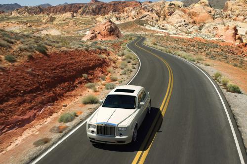 Rolls-Royce Phantom (2009) - picture 8 of 14