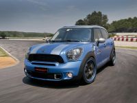 Romeo Ferraris MINI Countryman Anniversario (2011)