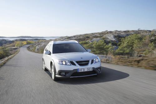 Saab 9-3X (2010) - picture 9 of 16