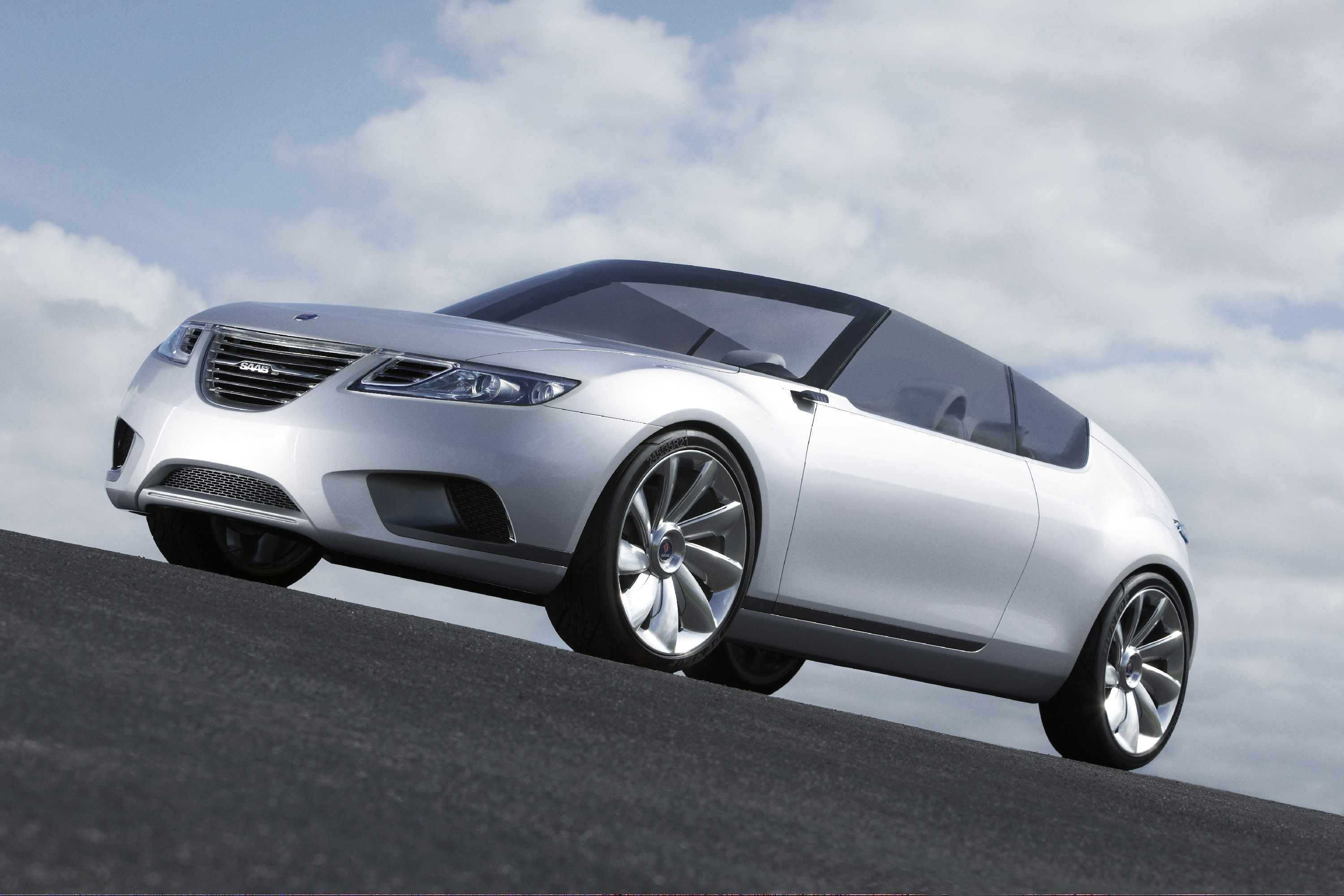 Saab 9-X Air BioHybrid Concept