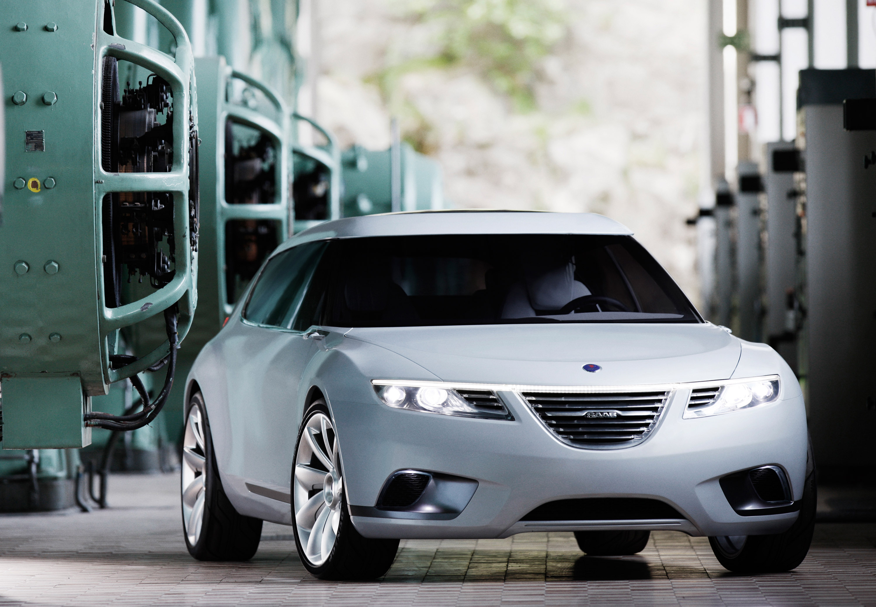 Saab 9-X Biohybrid