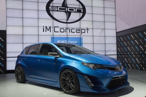 Scion iM Los Angeles (2014) - picture 1 of 5
