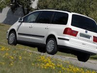 SEAT Alhambra ECOMOTIVE (2008) - picture 2 of 6