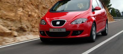 Seat Altea (2005) - picture 4 of 22