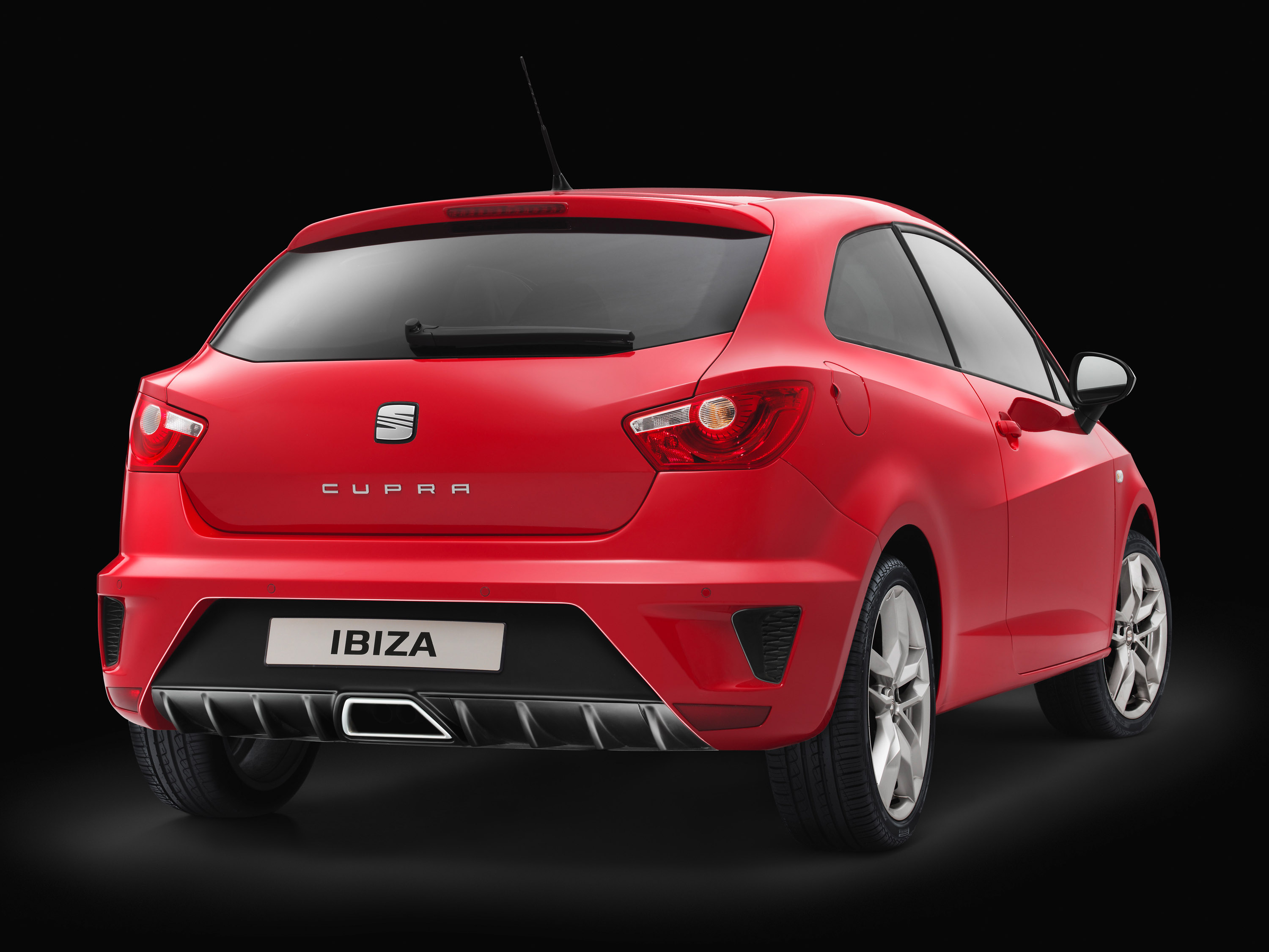 SEAT Ibiza Cupra and Ibiza Ecomotive