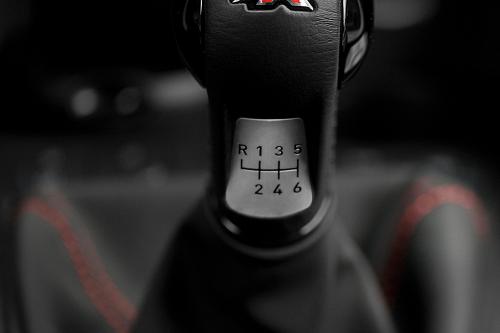 SEAT Ibiza FR 2.0 TDI CR (2010) - picture 56 of 58