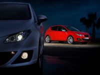 SEAT Ibiza FR 2.0 TDI CR (2010) - picture 11 of 58