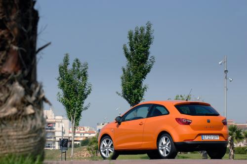 Seat Ibiza Sportcoupe (2008) - picture 1 of 7