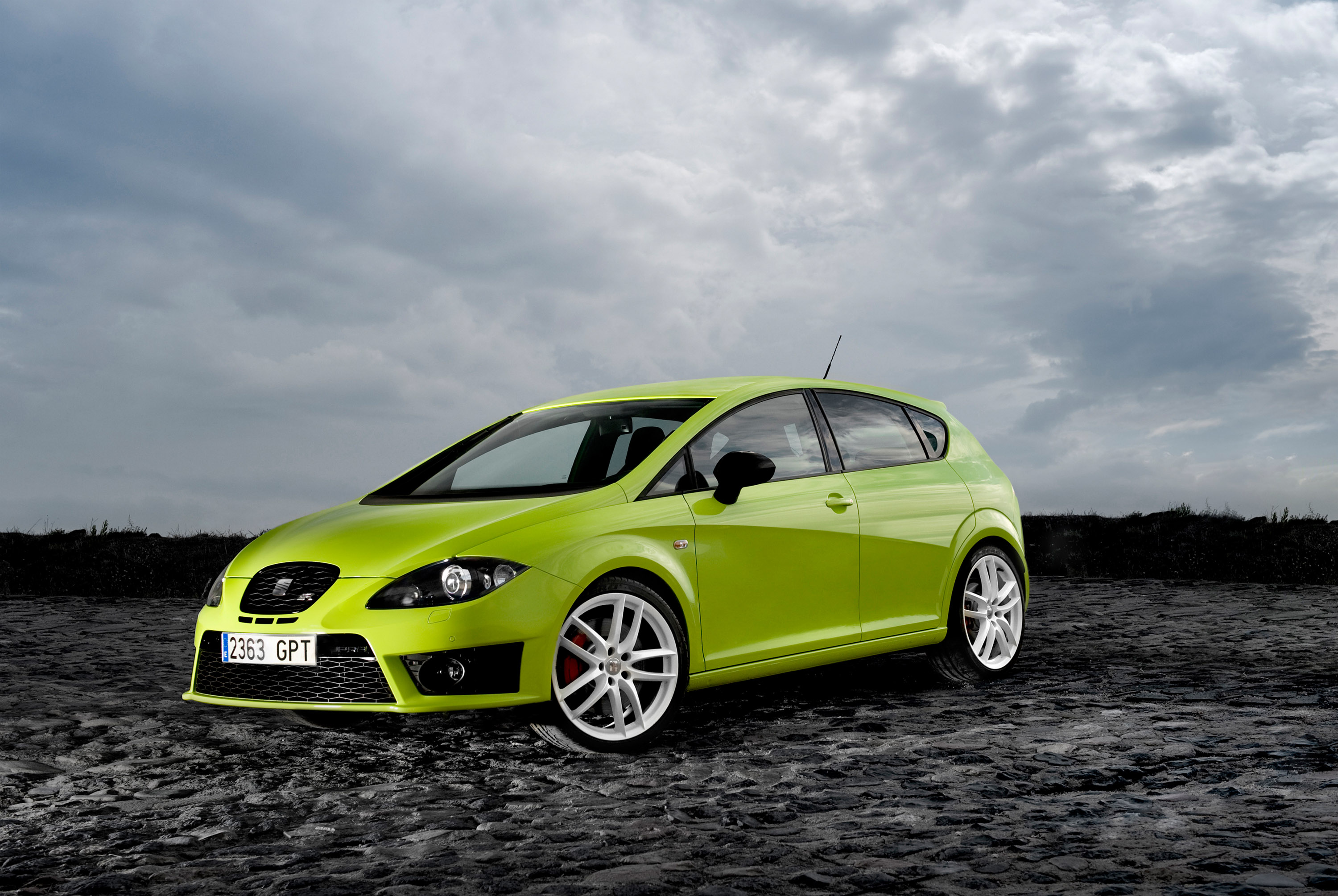 SEAT Leon Cupra R