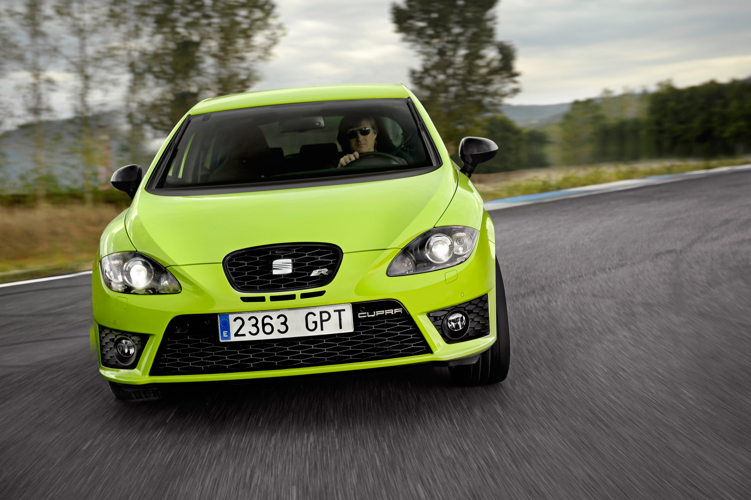 SEAT Leon Cupra R