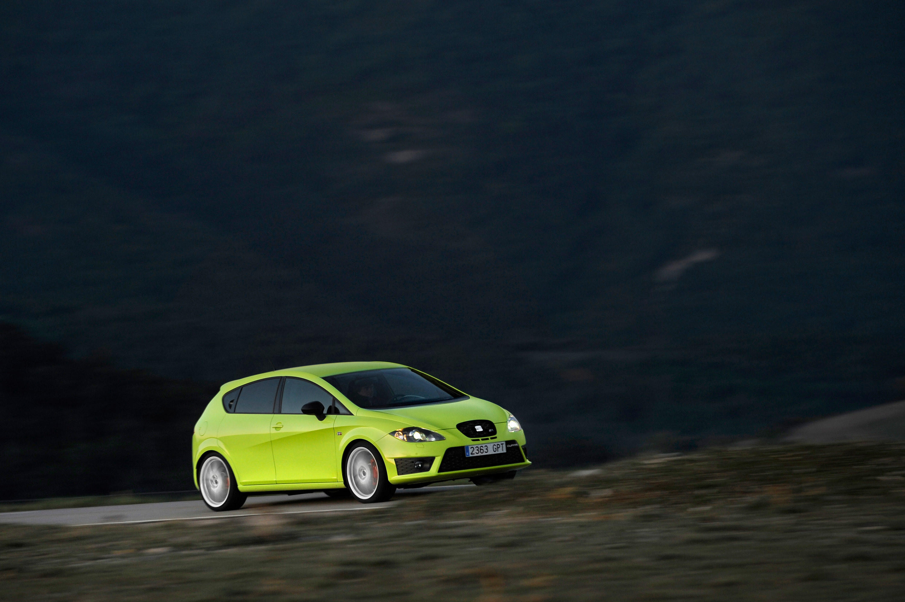 SEAT Leon Cupra R