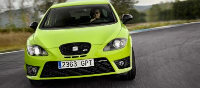 SEAT Leon Cupra R (2009) - picture 20 of 40